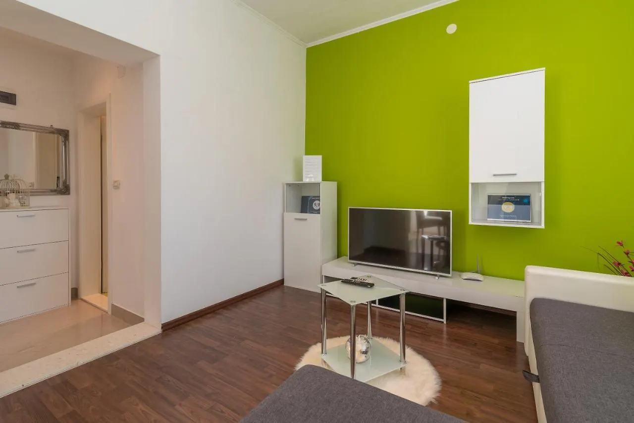 Apartment Roko Trogir 0*,